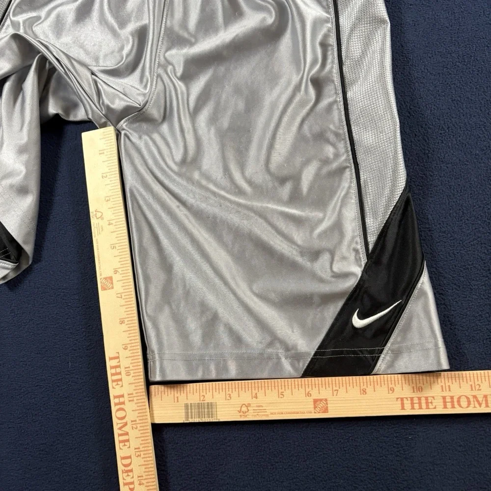 Vintage Y2K 2000s Nike Basketball Shorts Mens L Gray Black Baggy Shiny Dazzle